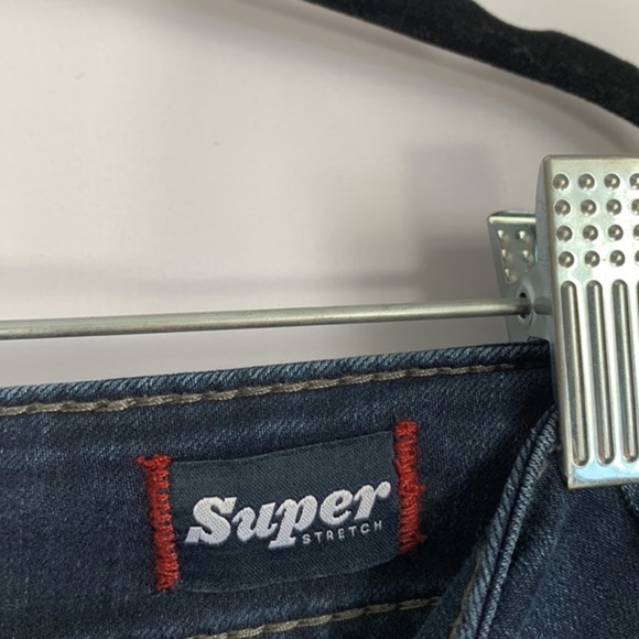 Silver Jeans Co x Bootlegger Dark Blue Suki Mid Capri Jeans - Picture 12 of 13